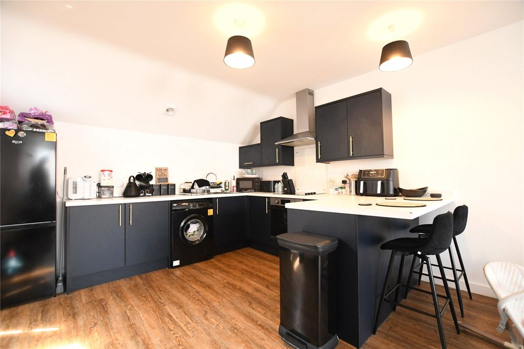 Property photo 3 of 10 Picture No. 17