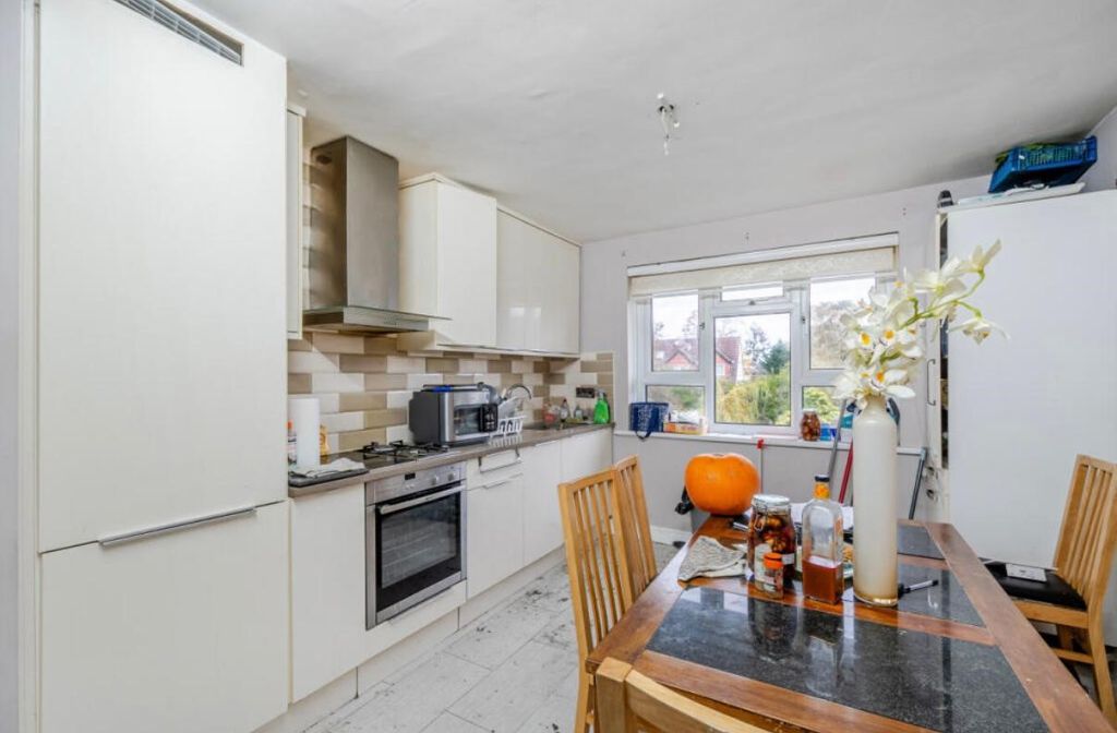 Property photo 3 of 9 Image