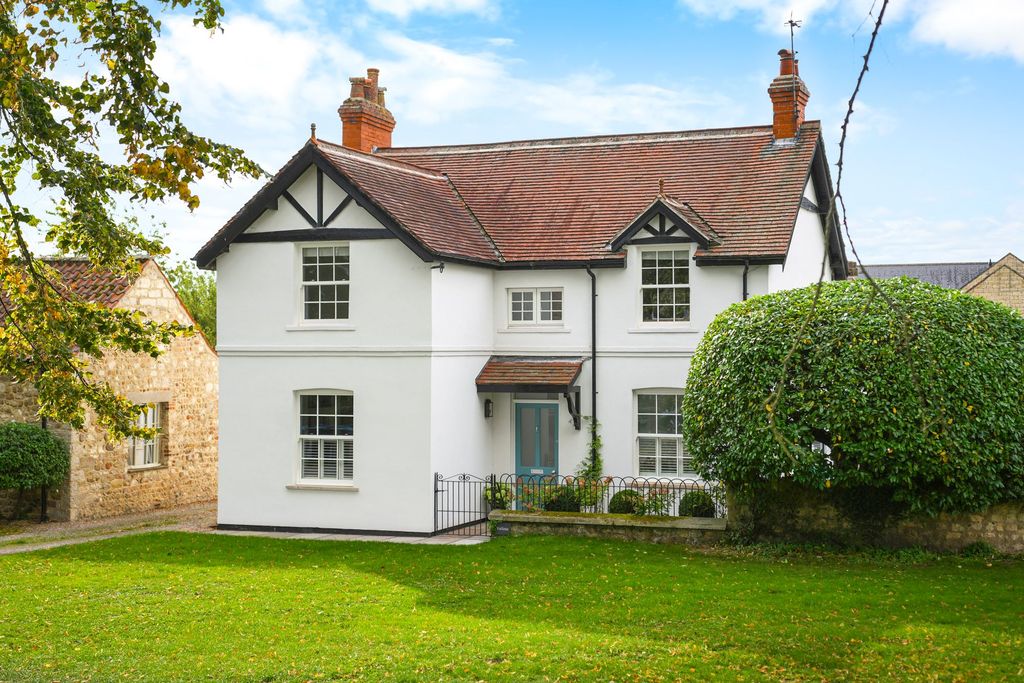 Property photo 1 of 30