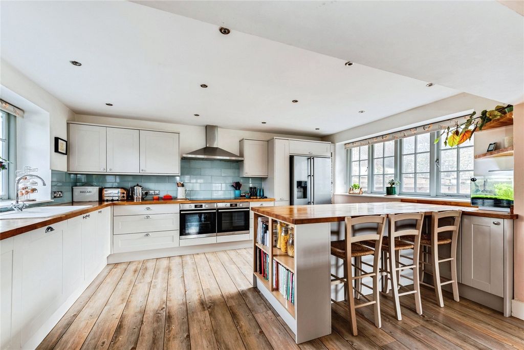 Property photo 3 of 25 Picture No. 14