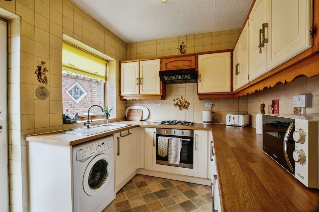 Property photo 3 of 19