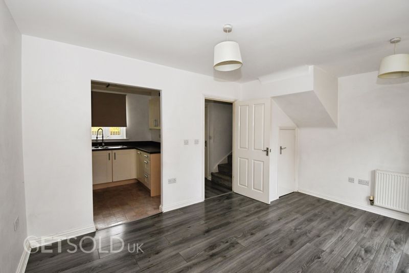 Property photo 3 of 10 Photo 7