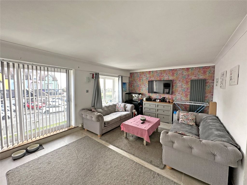 Property photo 3 of 13 Picture No. 06