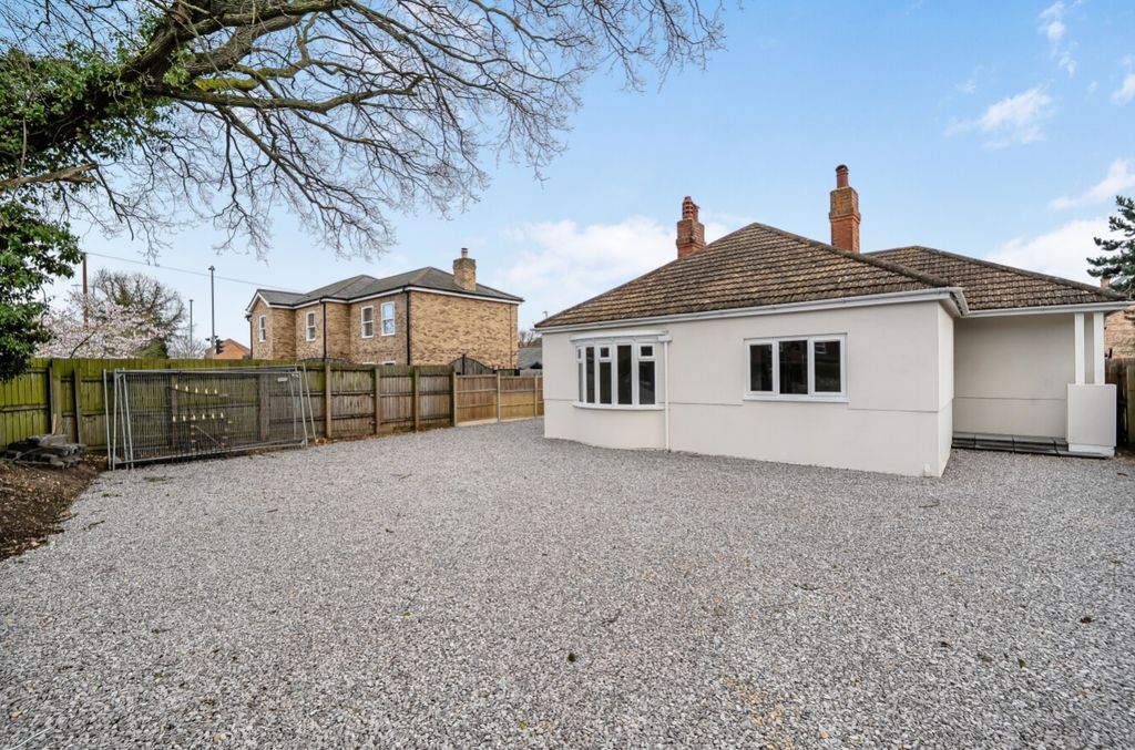Additional image 23 of 3 bed detached bungalow for saleNewark Road, North Hykeham, Lincoln, Lincolnshire LN6