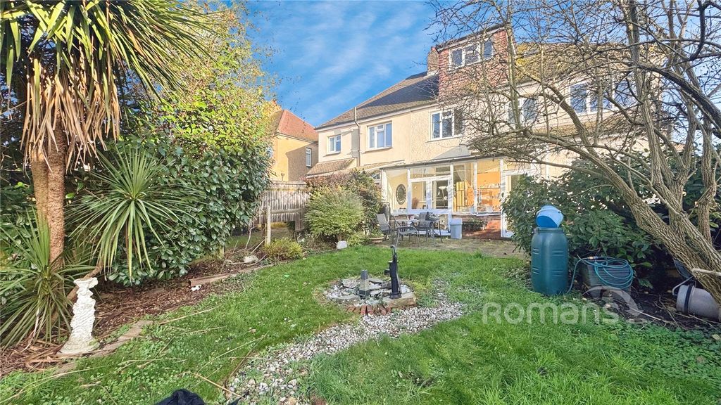 Property photo 2 of 27 Picture No. 28