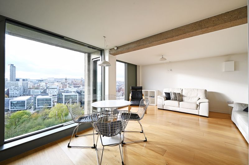 Property photo 3 of 27 Living Space