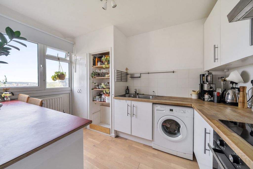 Property photo 2 of 9 1441326-6-69Dfa2c...