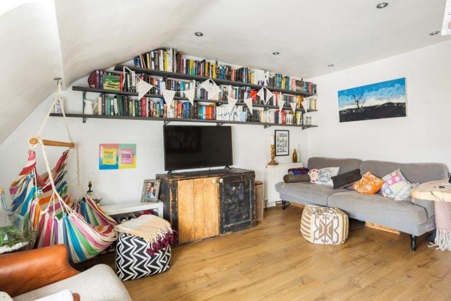 Property photo 3 of 14