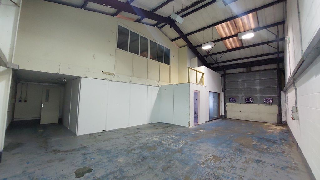 Property photo 2 of 5 Photo 4