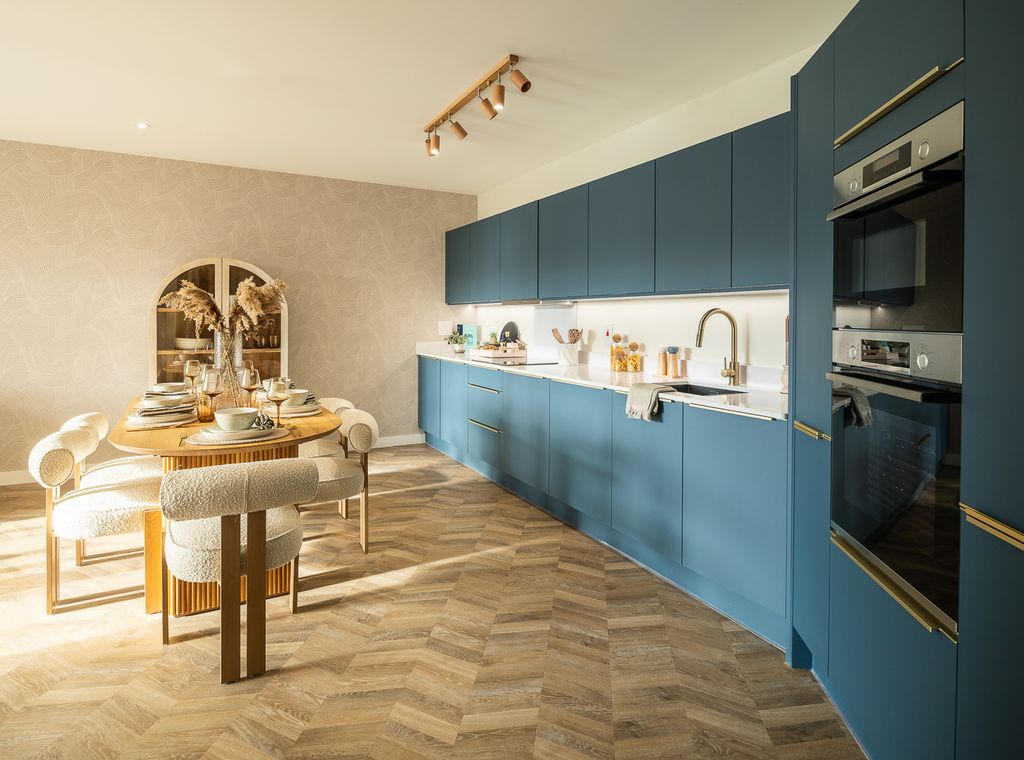 Property photo 1 of 6 Kitchen Living