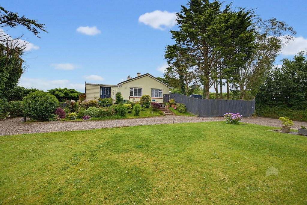 Property photo 1 of 35