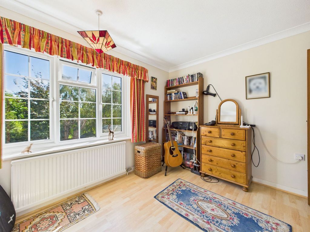 Property photo 3 of 23