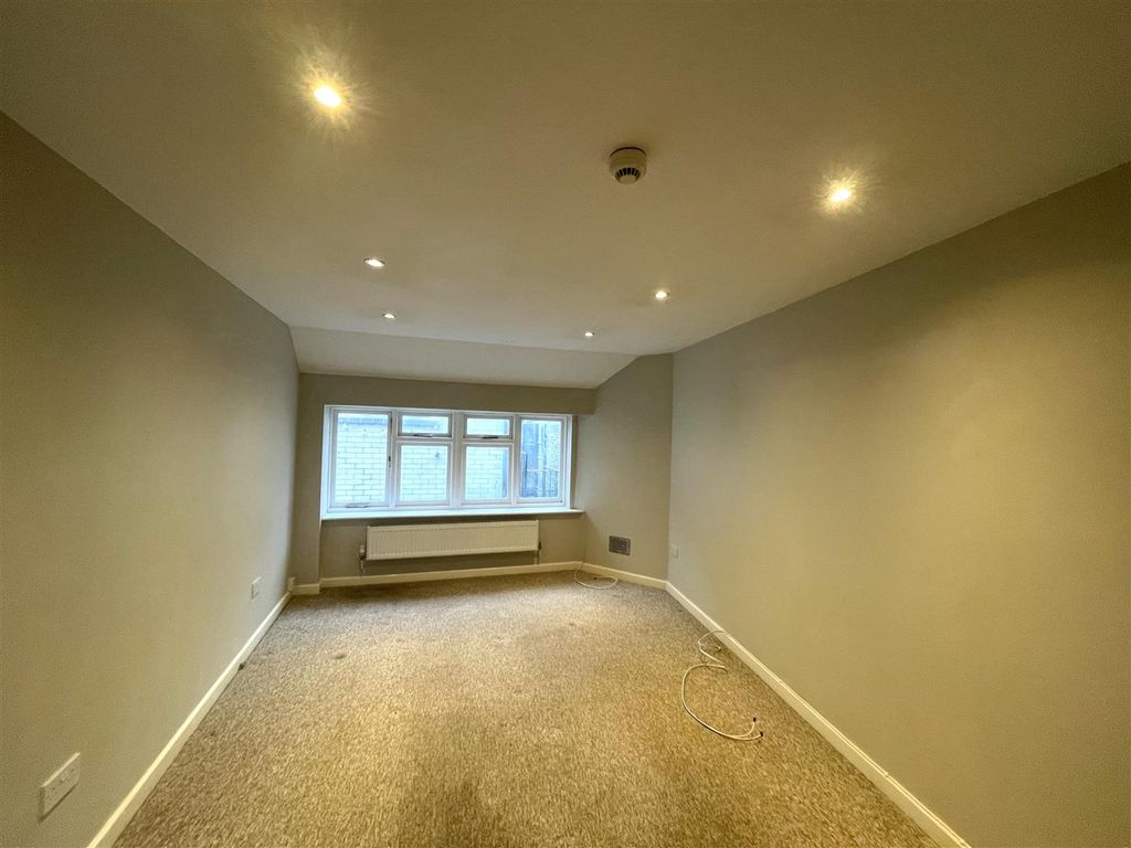 Property photo 3 of 8 Img_3618.Jpg