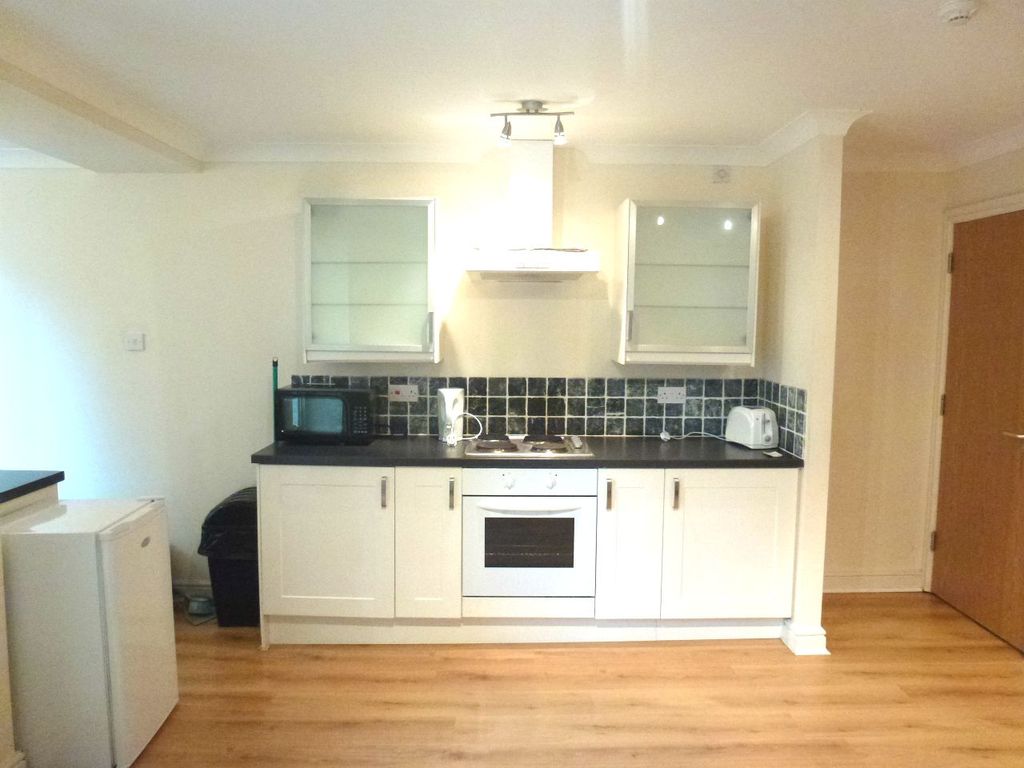 Property photo 3 of 8 Photo 3