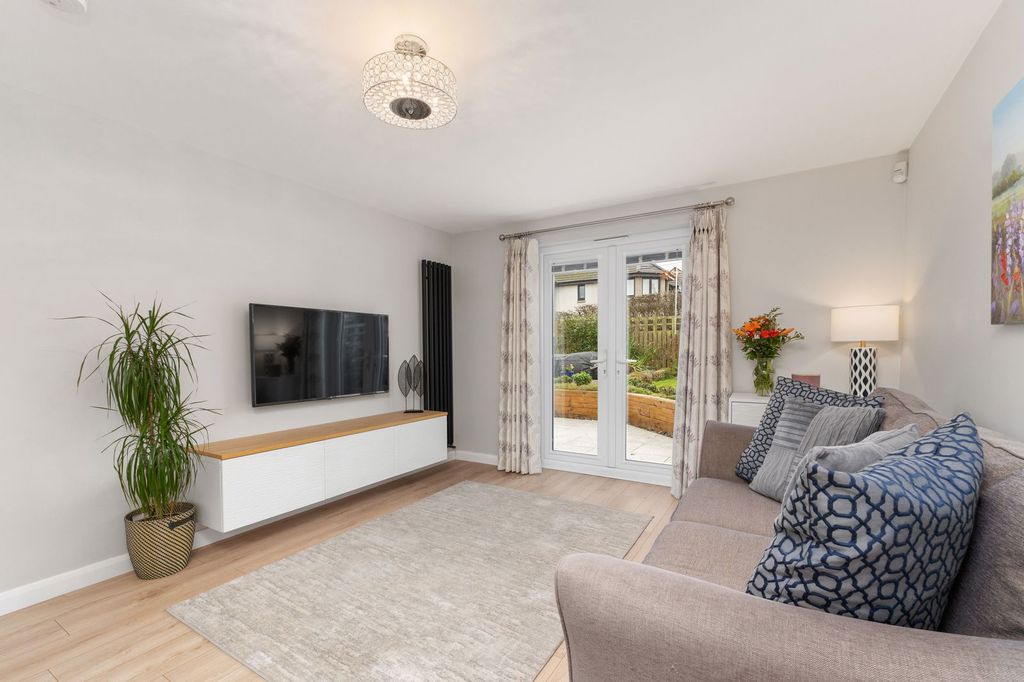 Property photo 1 of 39