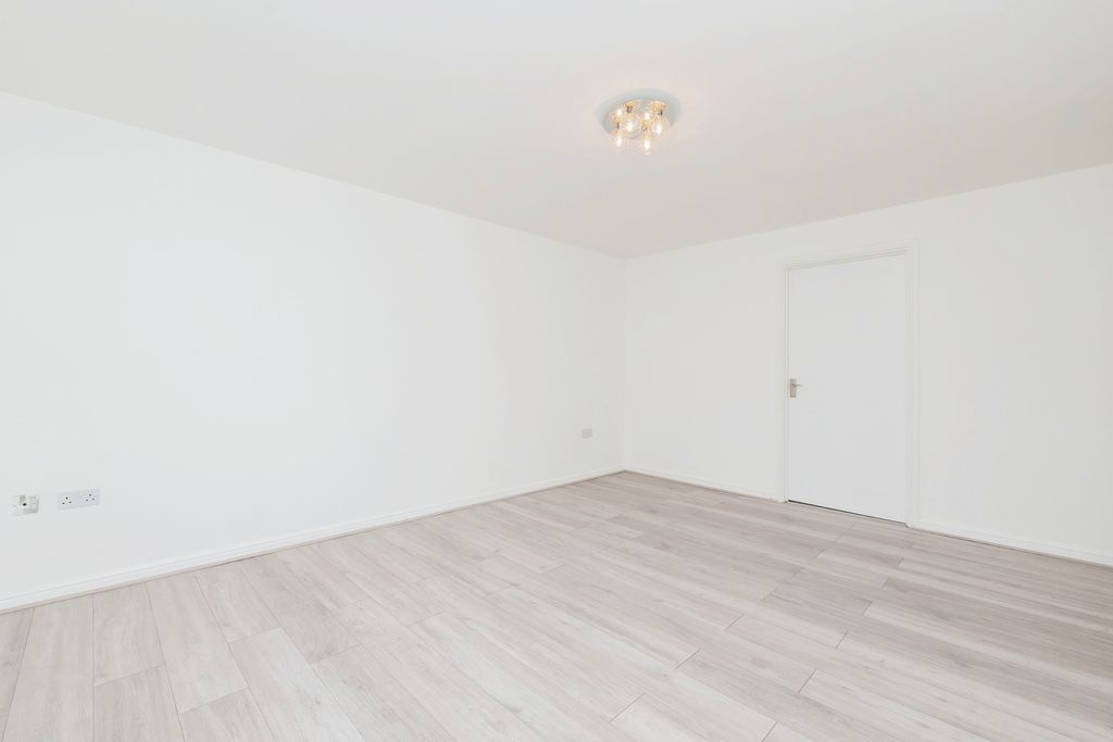 Property photo 3 of 16 Photography