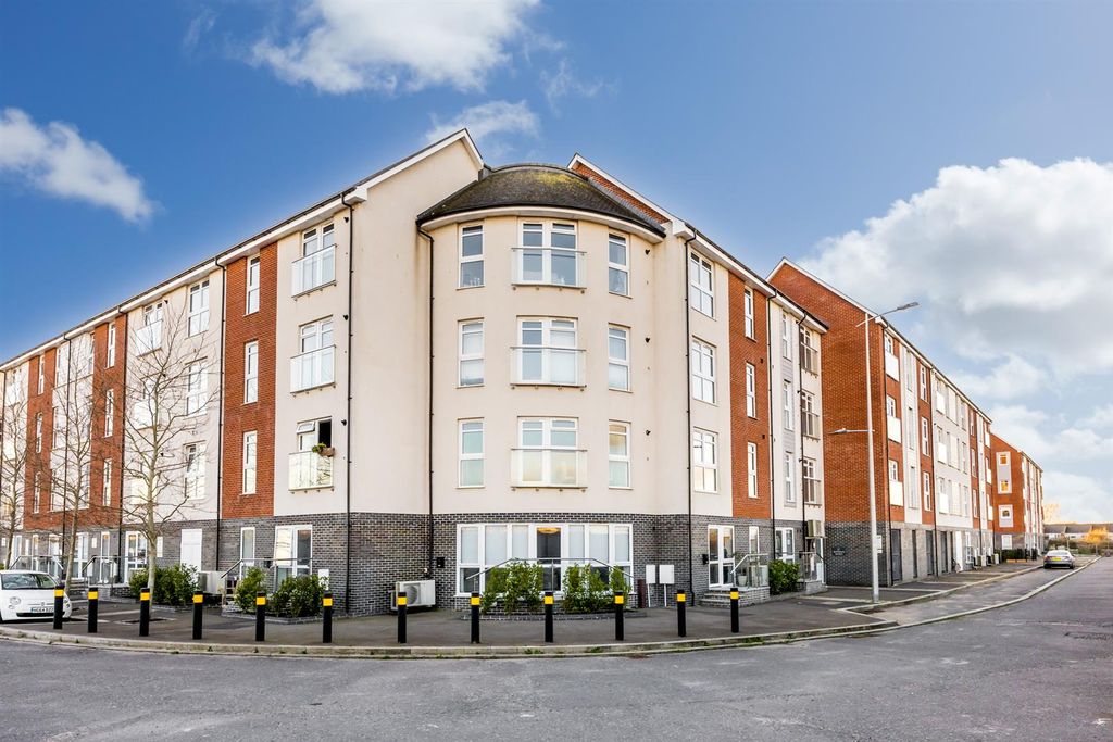 Property photo 2 of 29 Sanctuaryapt1017Jeffersonavenue-1Web300.Jpg