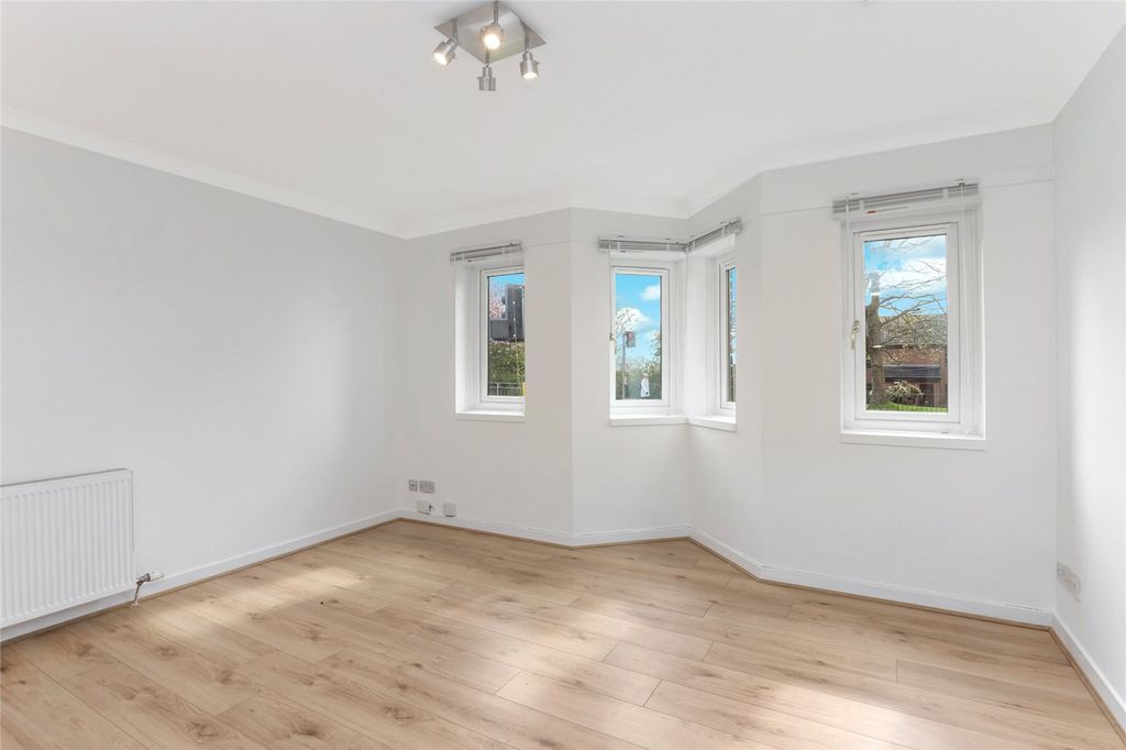 Property photo 2 of 21 Picture No. 05