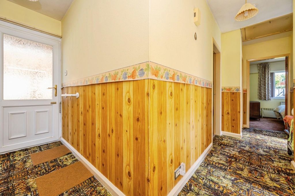 Property photo 2 of 18 7Stephensonclose-14.Jpg