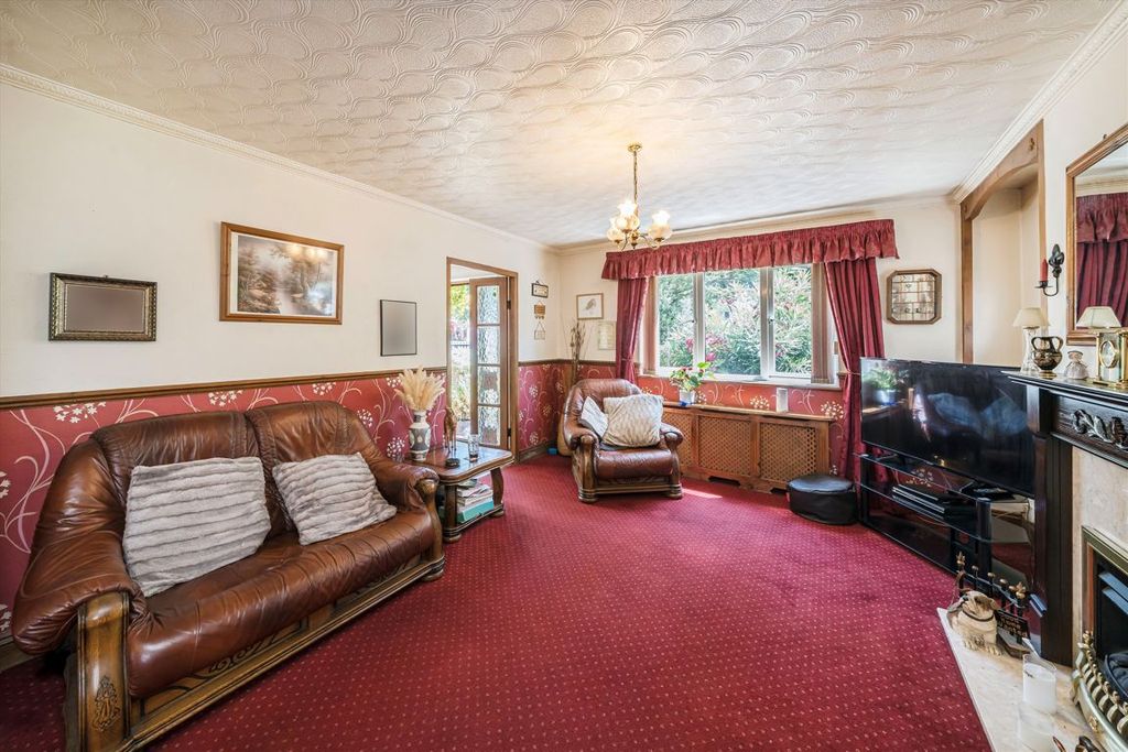 Property photo 3 of 7