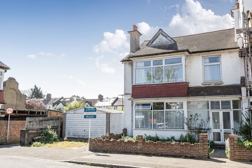 Property photo 1 of 13