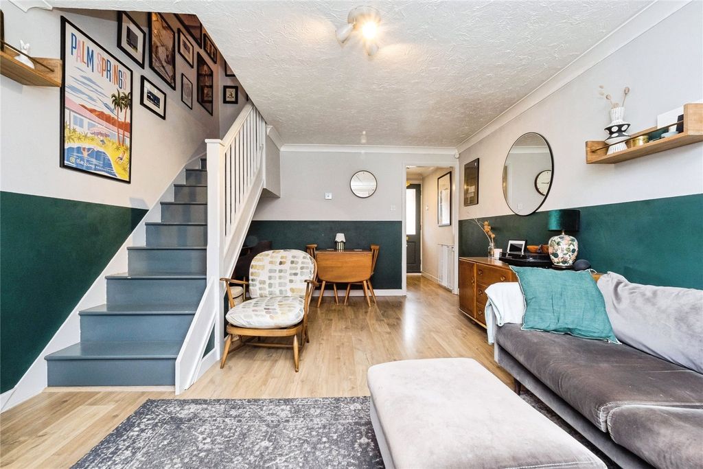 Property photo 2 of 17 Picture No. 05