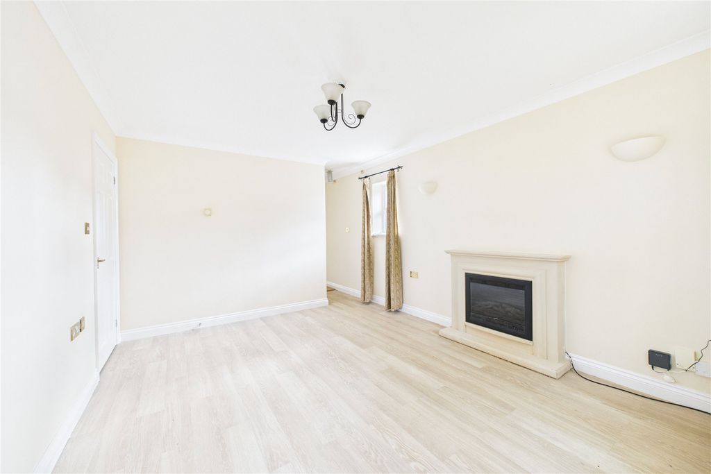 Property photo 3 of 14 Picture No. 36