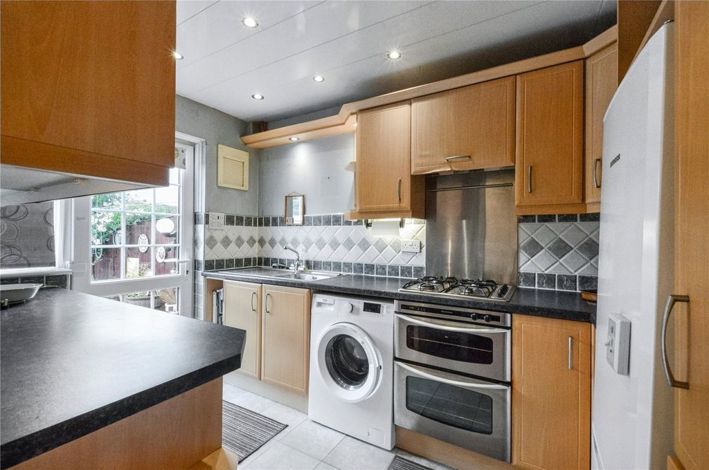 Property photo 3 of 15 Picture No. 04