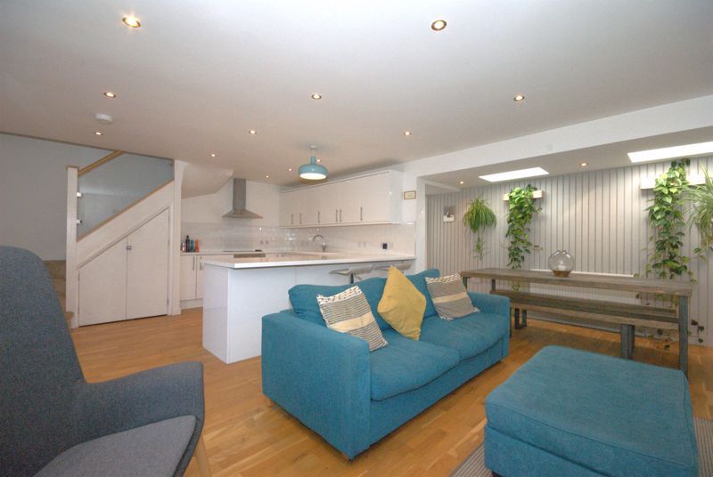 Property photo 2 of 15 Photo 10