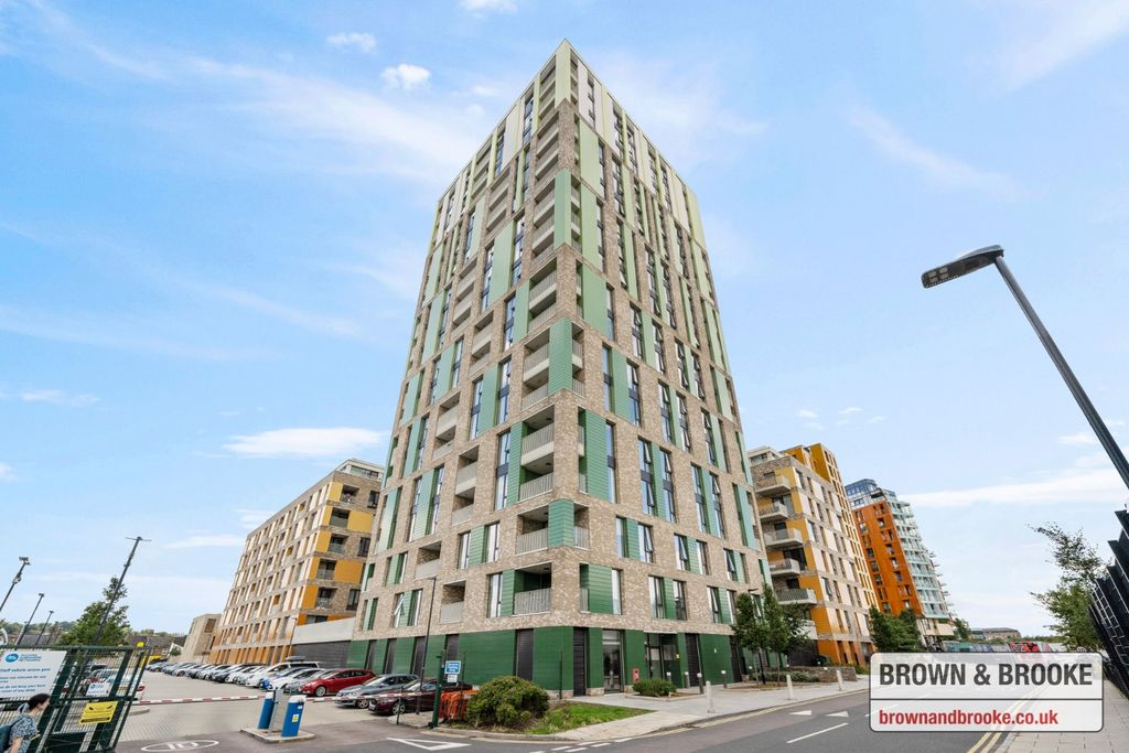 Property photo 1 of 12 2666282