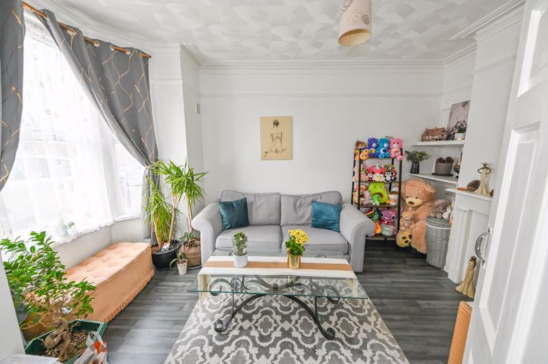 Property photo 3 of 8 Photo 3