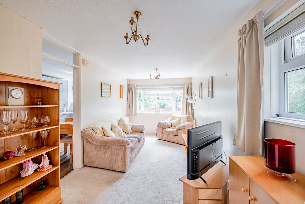 Property photo 3 of 17
