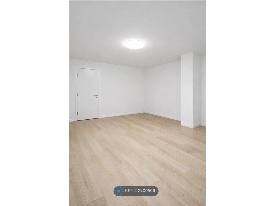 Property photo 1 of 3