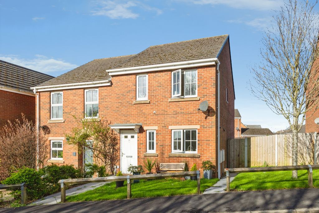 Property photo 2 of 15