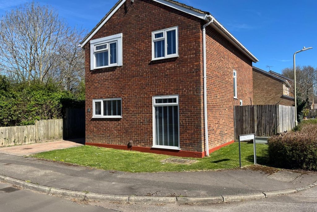 Property photo 2 of 25