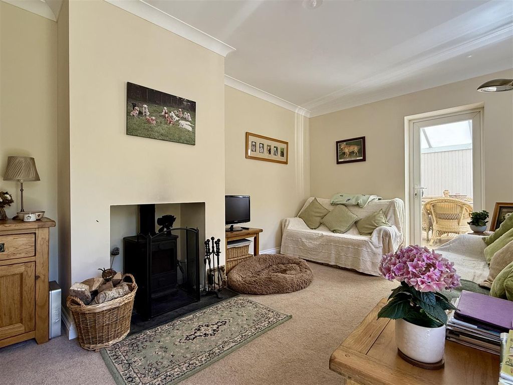Property photo 2 of 22