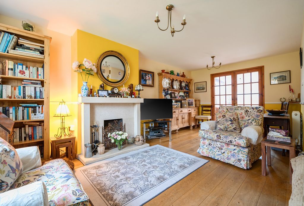 Property photo 2 of 26 1416509-16-699739...