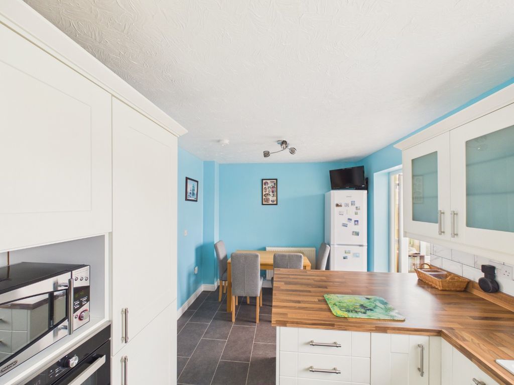 Property photo 3 of 28 5050206