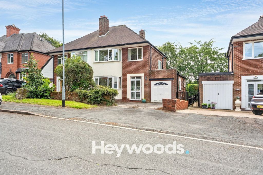 Property photo 1 of 36