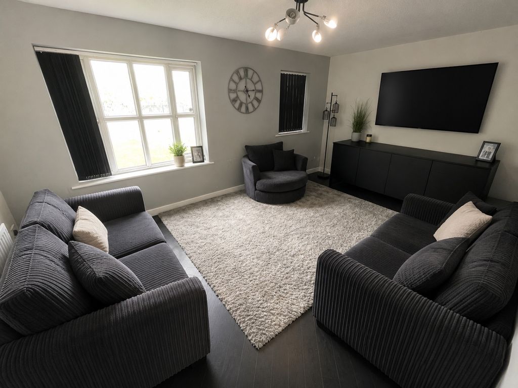Property photo 2 of 9 5156523