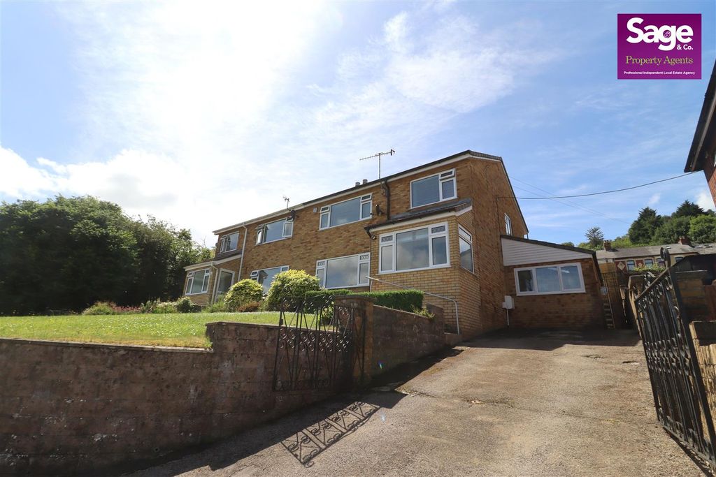 Property photo 1 of 33