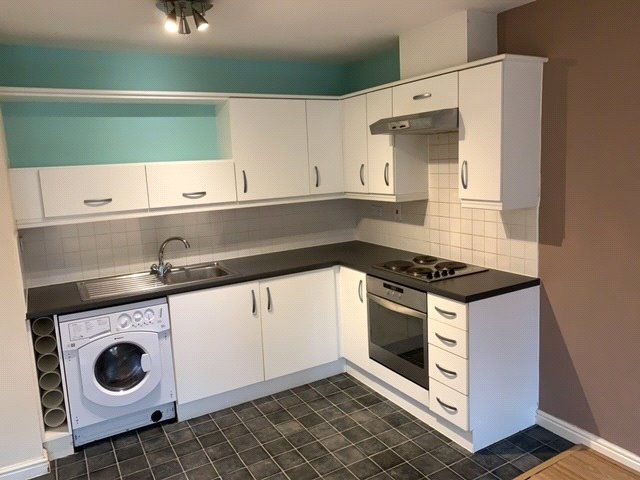 Property photo 2 of 11 Kitchen