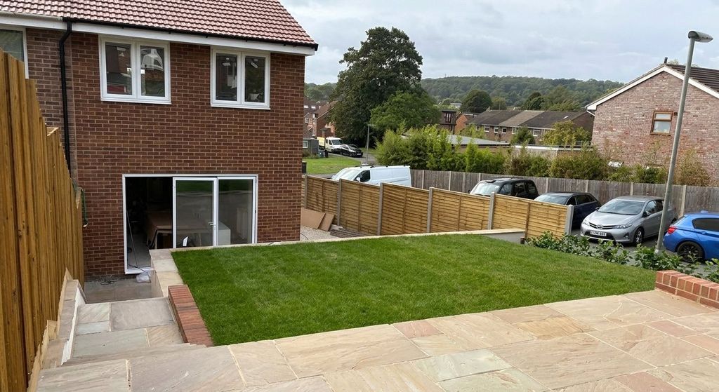 Property photo 2 of 3 Picture No. 03