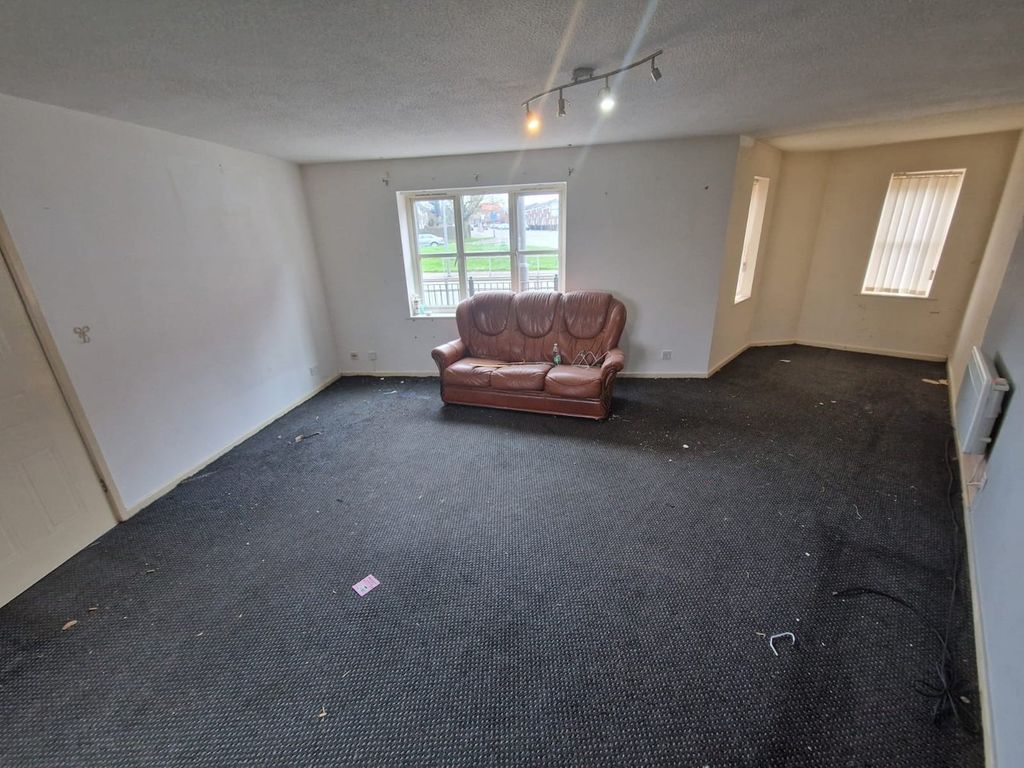 Property photo 2 of 5