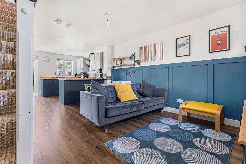 Property photo 2 of 22