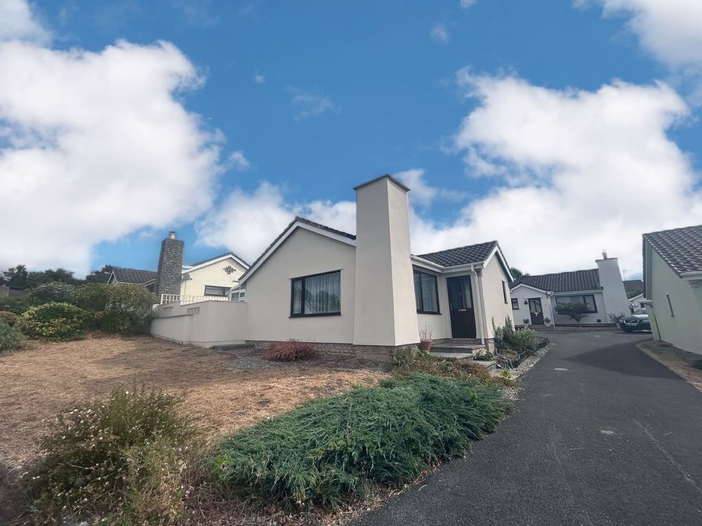 Property photo 2 of 14