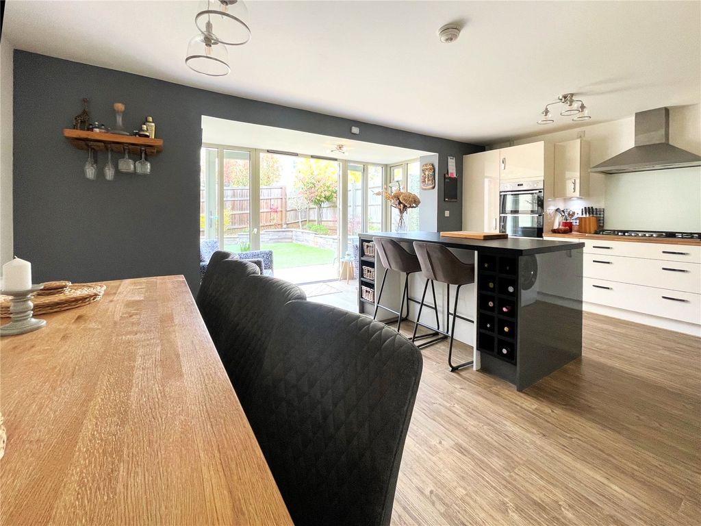 Property photo 3 of 24 Picture No. 05