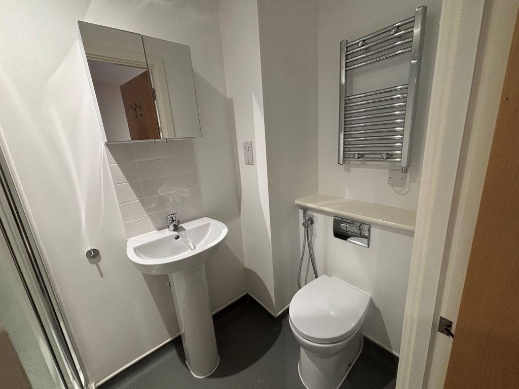 Property photo 3 of 6