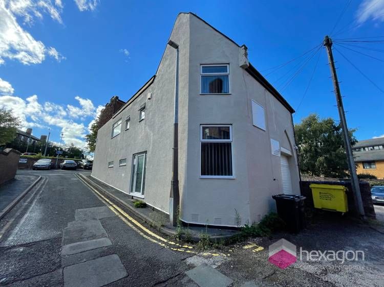 Property photo 1 of 5