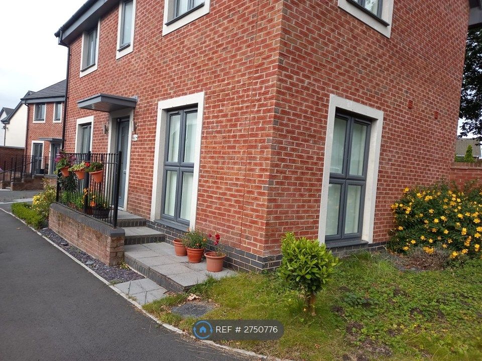 Property photo 2 of 14